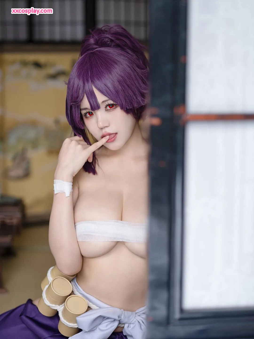 Ogura Chiyo trong trang phục Yuzuriha từ Hell's Paradise